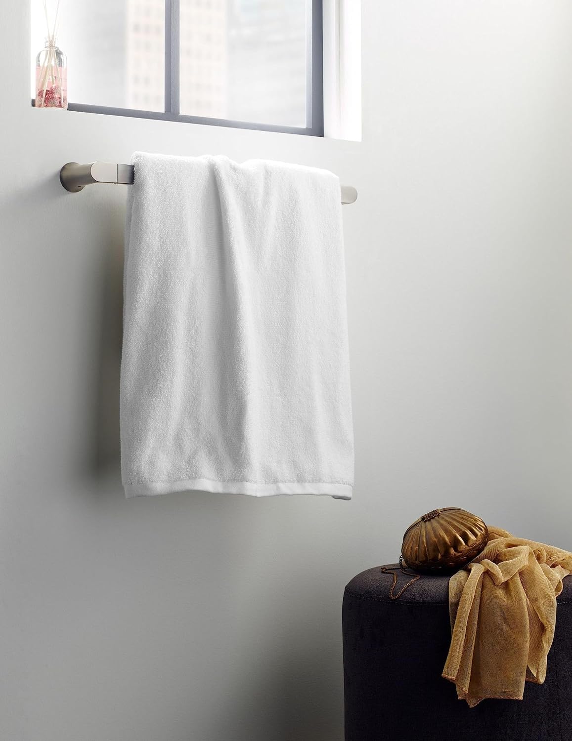 Genta LX Modern Single Kitchen or Bathroom Towel Bar, 24-Inch, Matte Black, BH3824BL