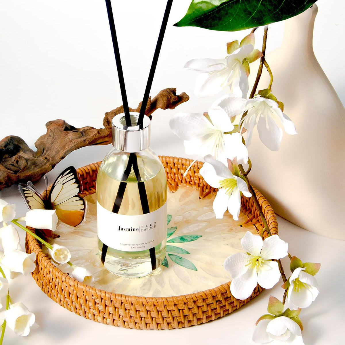 Reed Diffuser Set, 6.7 oz Eucalyptus Scented Diffuser with Sticks, Home Fragrance Reed Diffuser for Bathroom Shelf Decor