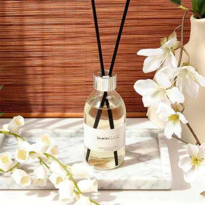 Reed Diffuser Set, 6.7 oz Eucalyptus Scented Diffuser with Sticks, Home Fragrance Reed Diffuser for Bathroom Shelf Decor