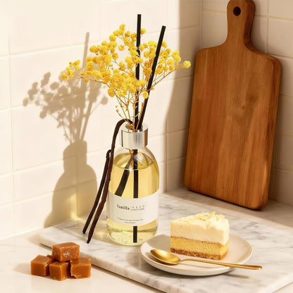 Reed Diffuser Set, 6.7 oz Eucalyptus Scented Diffuser with Sticks, Home Fragrance Reed Diffuser for Bathroom Shelf Decor