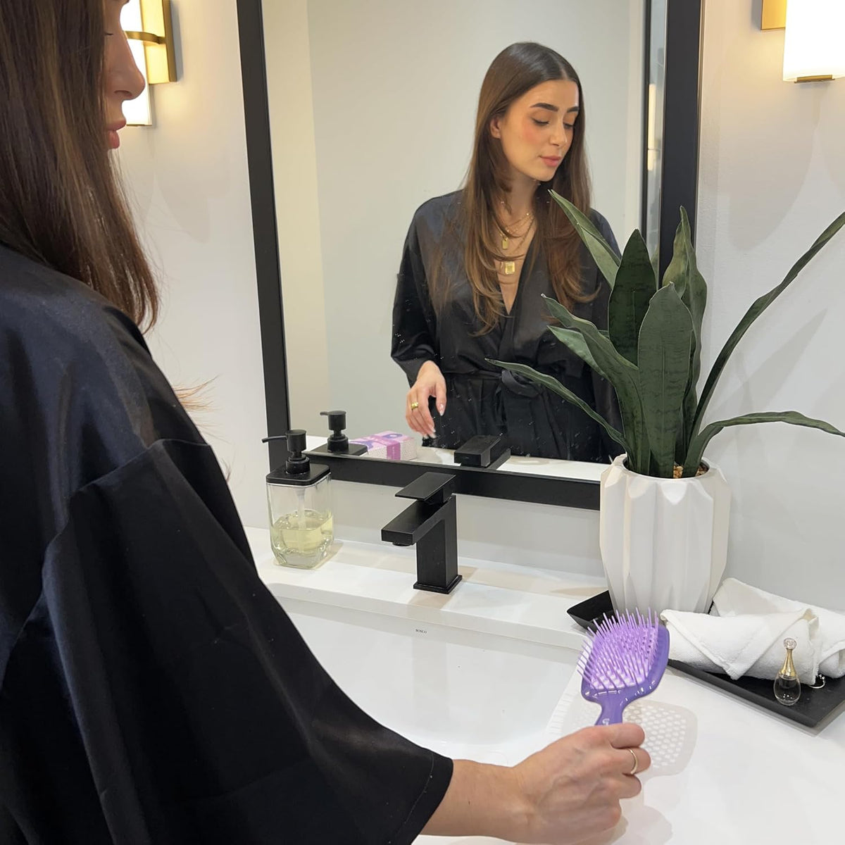 FHI Heat UNbrush Detangling Brush for Pain-Free Brushing on All Wet or Dry Hair Types — Durable DuoFlex Anti-Static Bristles, Lightweight Handle, Vented Hair Brush