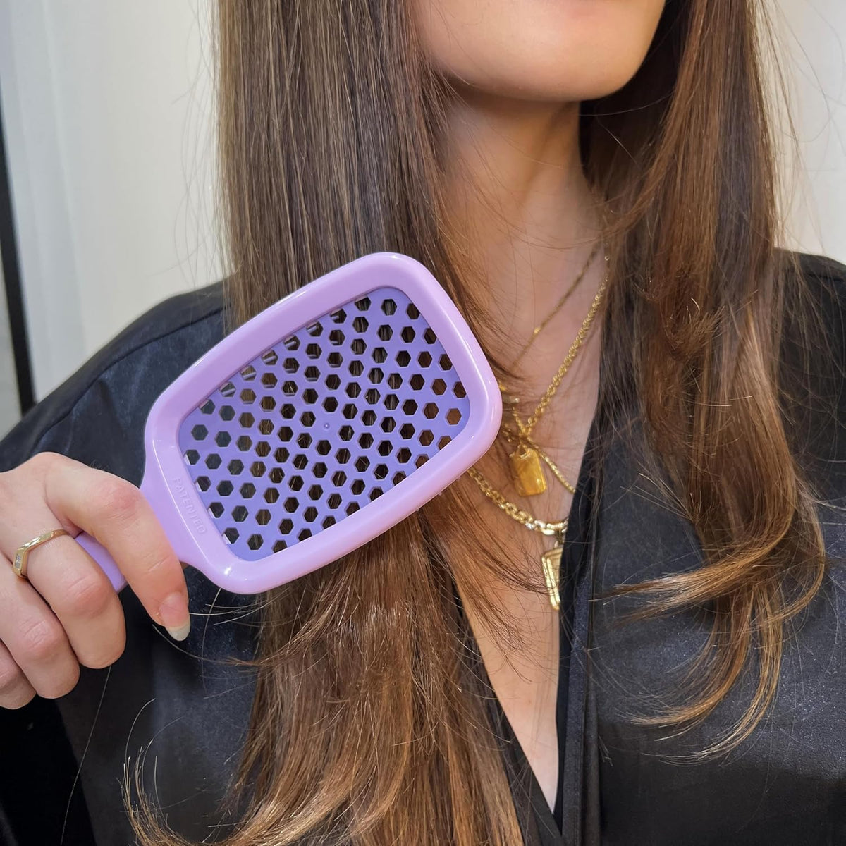 FHI Heat UNbrush Detangling Brush for Pain-Free Brushing on All Wet or Dry Hair Types — Durable DuoFlex Anti-Static Bristles, Lightweight Handle, Vented Hair Brush