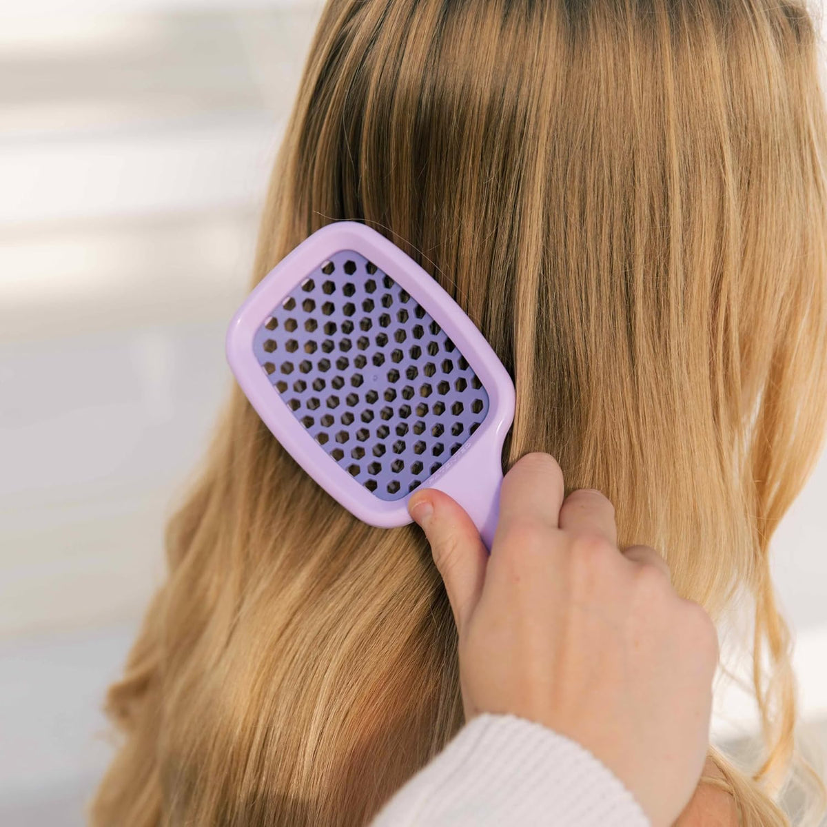 FHI Heat UNbrush Detangling Brush for Pain-Free Brushing on All Wet or Dry Hair Types — Durable DuoFlex Anti-Static Bristles, Lightweight Handle, Vented Hair Brush