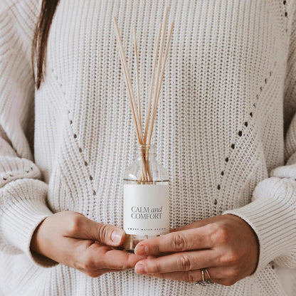 Salt & Sea Reed Diffuser Set - Sea Salt Citrus & Musk Amber Scent Diffuser - Reed Diffusers for Home with Long Lasting Fragrance - Non-Toxic Oil Reed Diffuser - Made in the USA