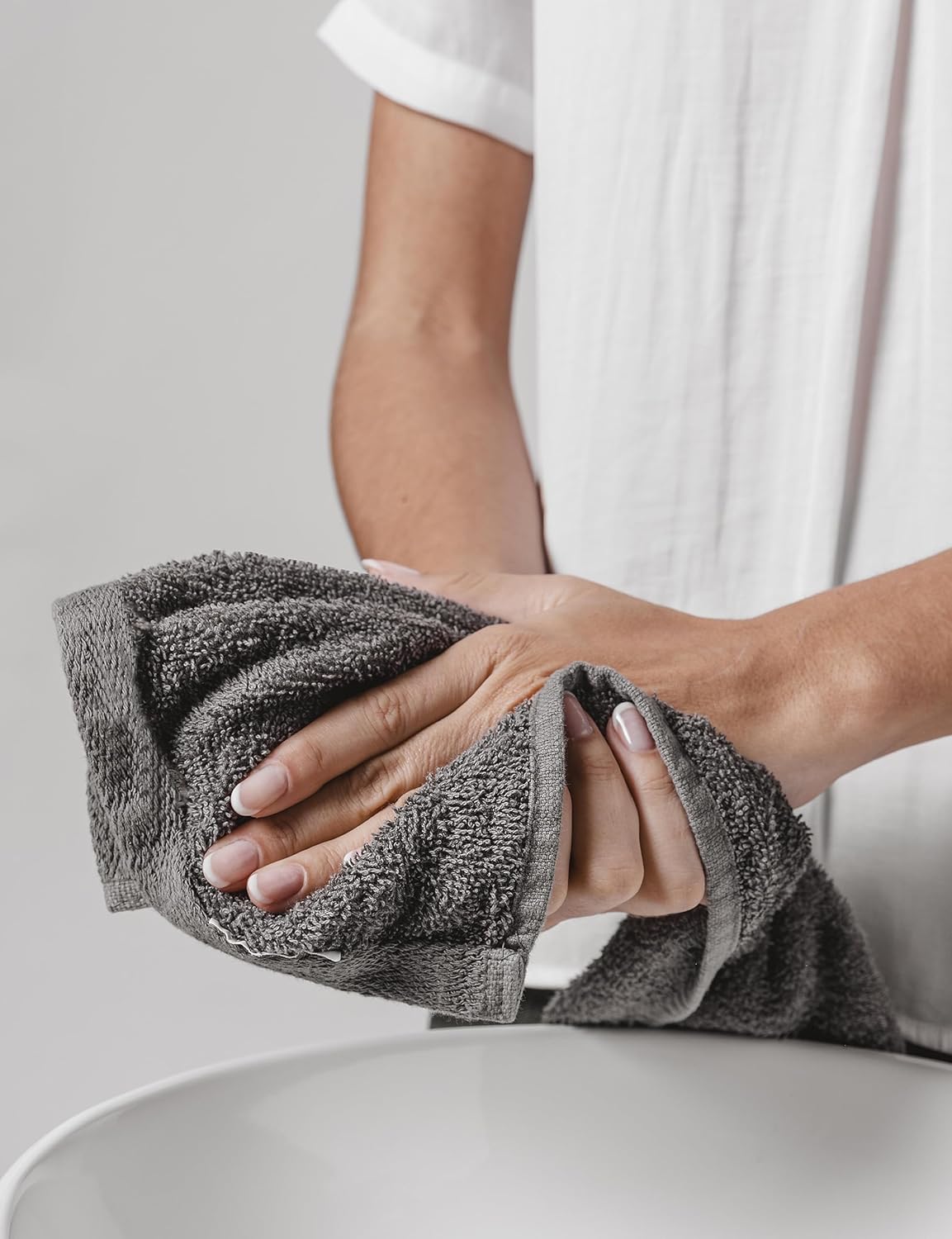 100% Organic Cotton Towels 650 GSM Plush Feather Touch Quick Dry Bath Towel, Pack of 4 GOTS Certified, Oeko-Tex Green Certified, Organic Cotton Bath Towel, 30"X58"