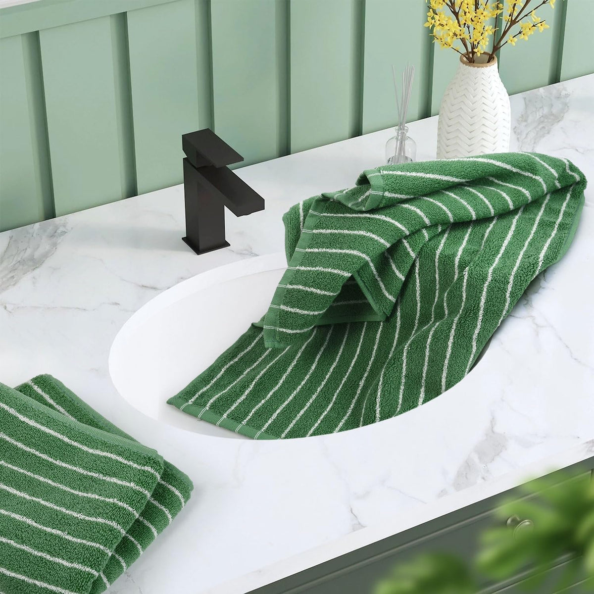 Black and Ivory Striped Bath Towels Set of 2, Lighter & Quick Dry Towels | Large 27.5 x 55 inches, Farmhouse for Bathroom, Pool, Shower