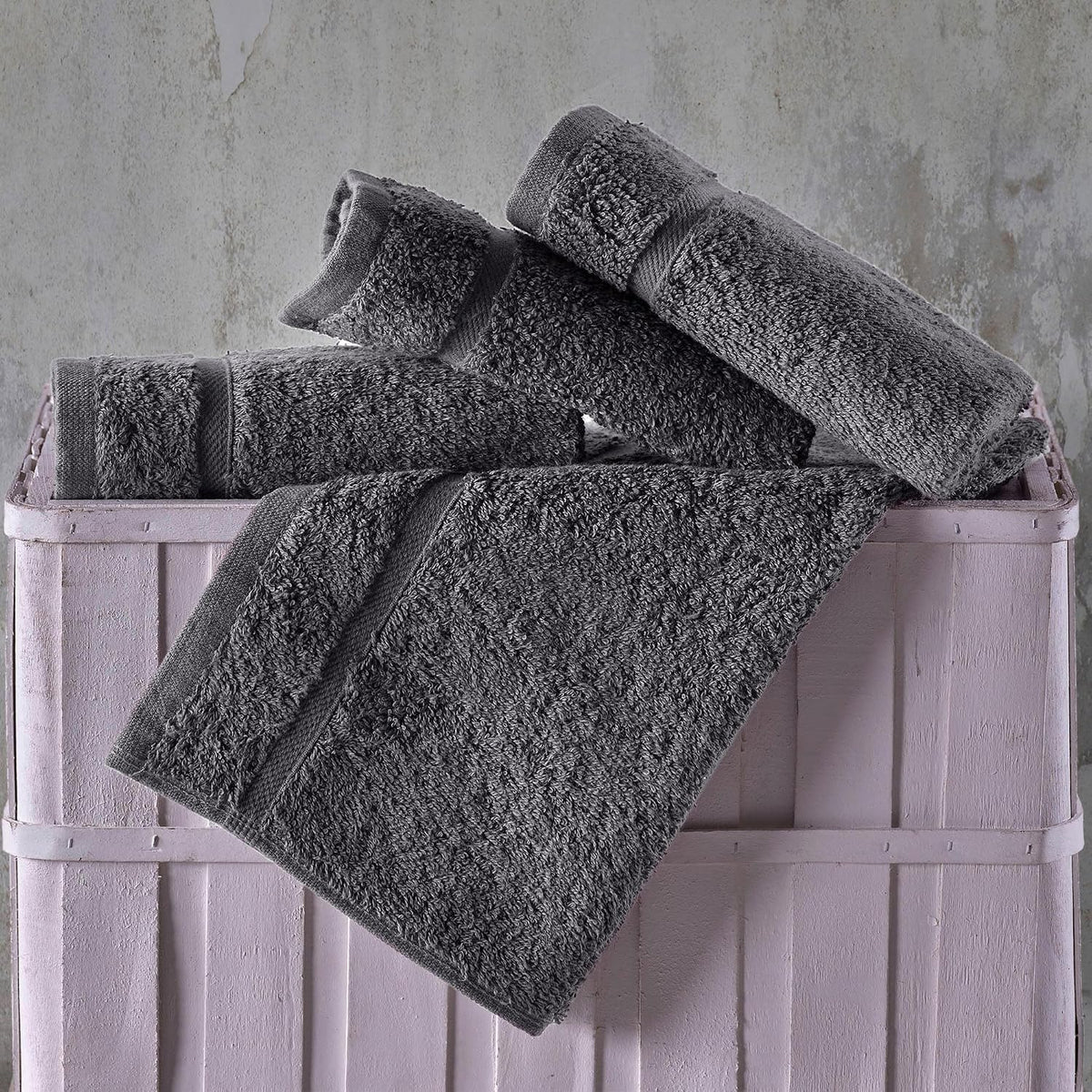 White Bath Towels 4 Pack 27 x 54 Inches 100% Turkish Cotton Soft Lightweight and Highly Absorbent Quick Drying Towels, Premium Quality Perfect for Daily Use