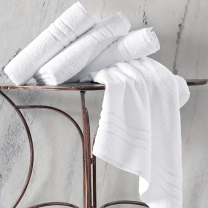 White Bath Towels 4 Pack 27 x 54 Inches 100% Turkish Cotton Soft Lightweight and Highly Absorbent Quick Drying Towels, Premium Quality Perfect for Daily Use