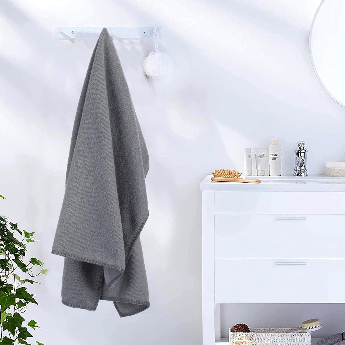 Microfiber Bath Towel (30" x 60"), Oversized Thick Towels, Soft, Super Absorbent and Fast Drying, No Fading Multipurpose Use for Sports, Travel, Fitness, Yoga, 30 in 60 in, Grey Count | Microfiber, Hanging Loop, Oversized, Soft & Absorbent, Fast