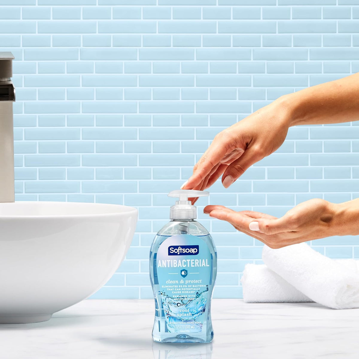 Softsoap Antibacterial Hand Soap, White Tea & Berry, 11.25 fl oz