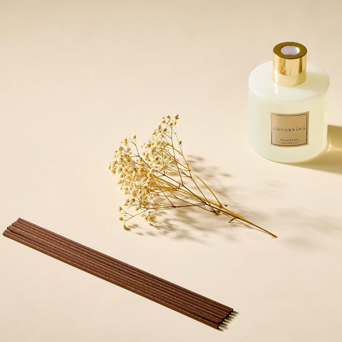 Reed Diffuser Set, Clean Linen 6.7 fl oz Scented Diffuser with Sticks Home Fragrance Reed Diffuser for Bathroom Shelf Décor