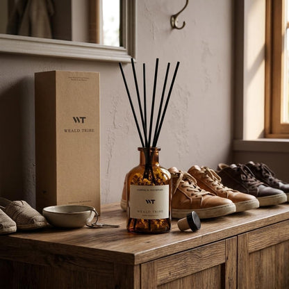 Flower Reed Diffuser Set Eucalyptus & Lavender Scent for Room Bathroom Accessories Shelf Decor & Air Fresheners, Sticks Defusers with 4.0 fl oz Home Fragrance Oils, Office Gift