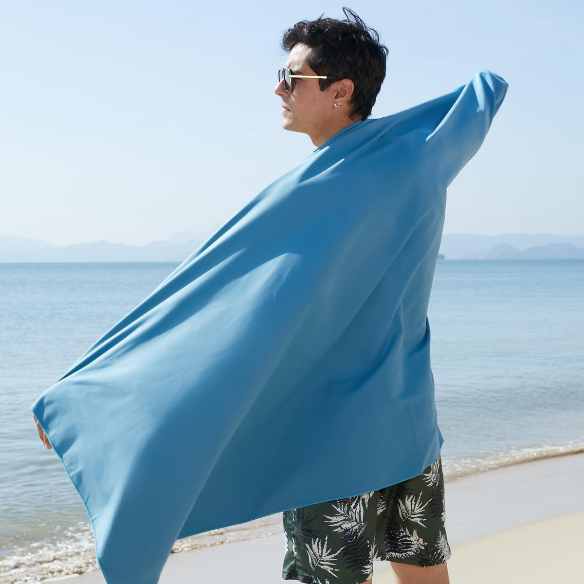 Microfiber Towel Quick Dry Camping & Travel & Gym Towel. Compact