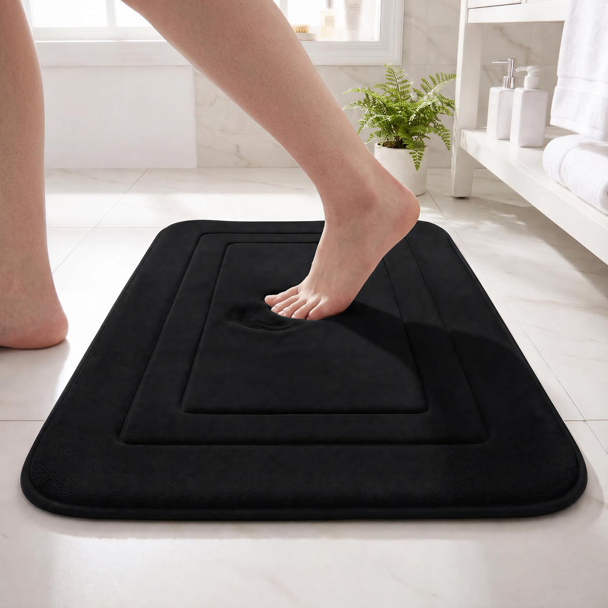 Memory Foam Bath Mats - 20" x 32" for Bathroom Floor Shower & Tub, Grey Bathroom Rugs Non Slip Washable, Water Absorbent Bath Rugs, Quick Dry Bath Carpet for Decor