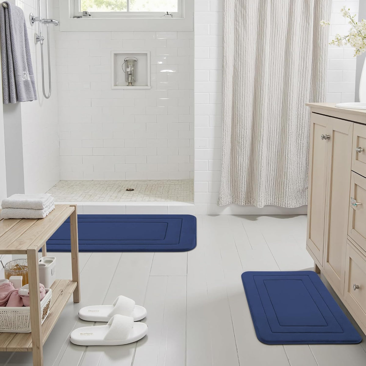 Memory Foam Bath Mats - 20" x 32" for Bathroom Floor Shower & Tub, Grey Bathroom Rugs Non Slip Washable, Water Absorbent Bath Rugs, Quick Dry Bath Carpet for Decor