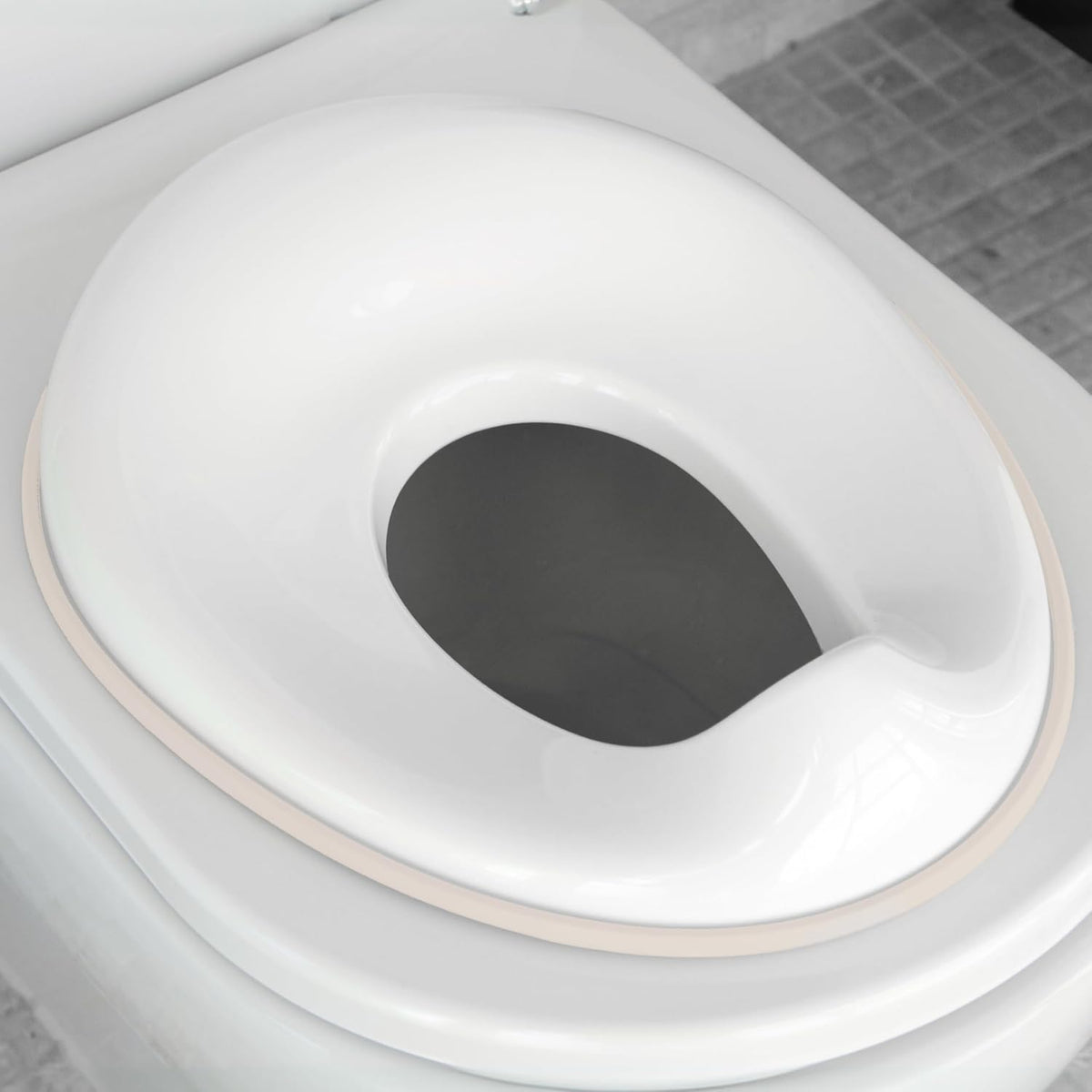 Potty Training Seat for Boys and Girls, Non-Slip Toilet Training Seat with Splash Guard and Storage Hook (Aqua)
