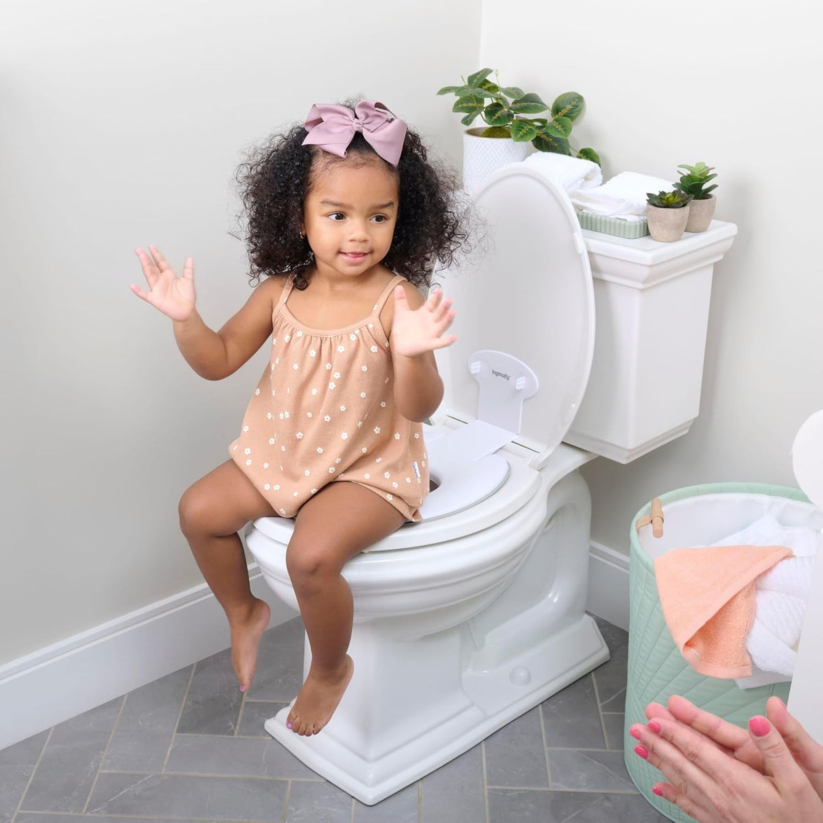 ity Flip & Sit Potty Seat (White) – Easy to Set Up & Remove Potty Training Seat That Attaches to Adult Toilet Seat