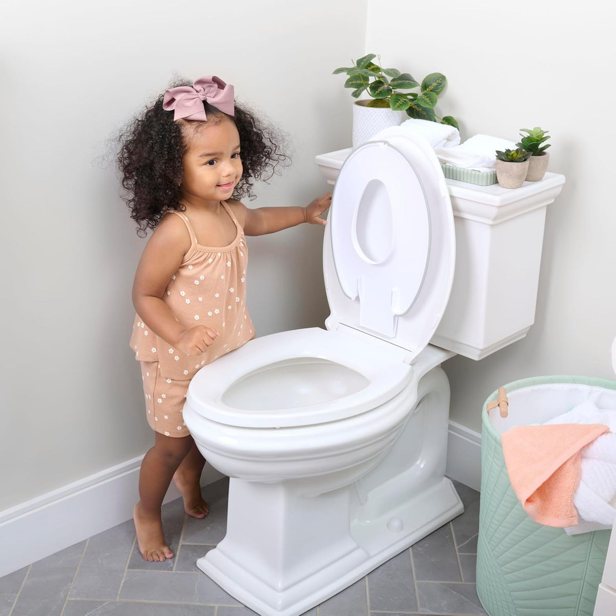 ity Flip & Sit Potty Seat (White) – Easy to Set Up & Remove Potty Training Seat That Attaches to Adult Toilet Seat
