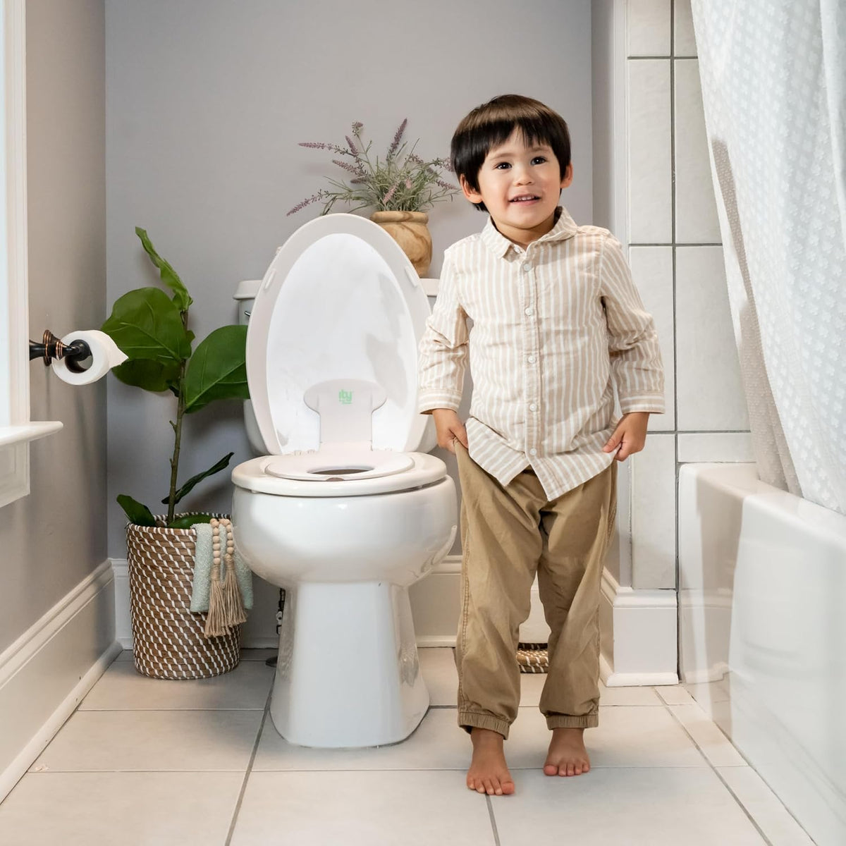 ity Flip & Sit Potty Seat (White) – Easy to Set Up & Remove Potty Training Seat That Attaches to Adult Toilet Seat